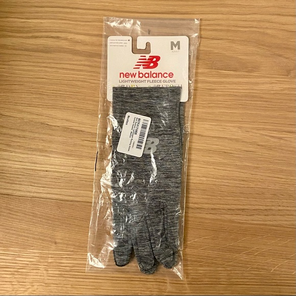 New Balance Accessories Nwt New Balance Lightweight Touchscreen